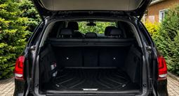 BMW X5 2015 года за 19 500 000 тг. в Актобе – фото 4