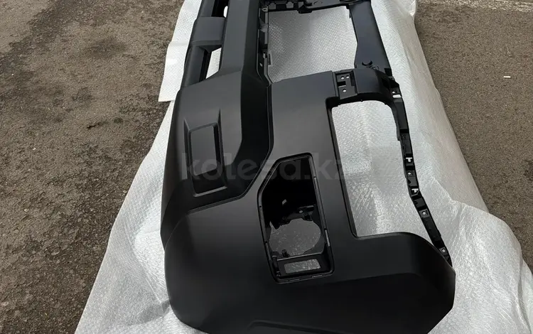 Бампер передний на Mitsubishi за 260 000 тг. в Алматы