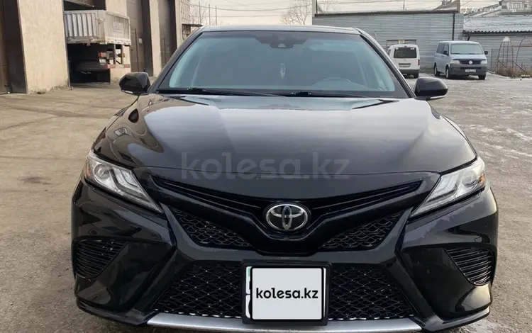 Toyota Camry 2019 года за 14 700 000 тг. в Кокшетау