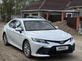 Toyota Camry 2021 года за 13 000 000 тг. в Уральск