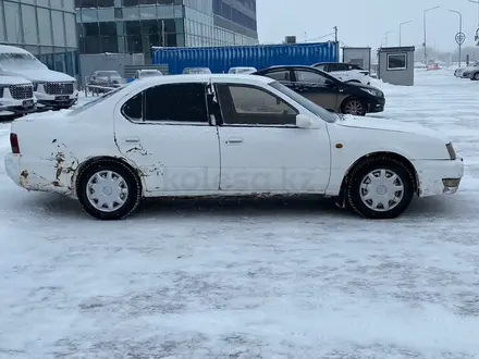 Toyota Camry 1996 года за 1 800 000 тг. в Астана – фото 2