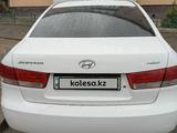 Hyundai Sonata 2005 годаүшін3 400 000 тг. в Туркестан – фото 2