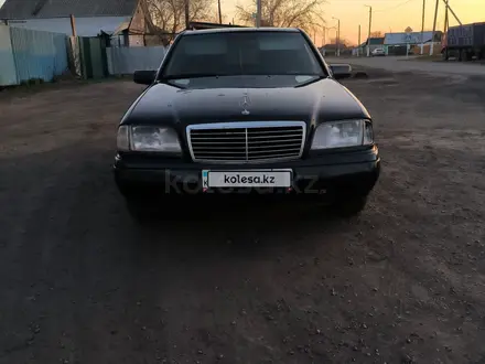 Mercedes-Benz C 180 1994 года за 1 600 000 тг. в Павлодар