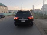 Toyota Sienna 2015 года за 7 500 000 тг. в Атырау