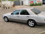 Mercedes-Benz E 220 1995 годаfor2 800 000 тг. в Павлодар