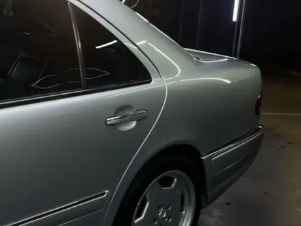 Mercedes-Benz E 420 1997 года за 4 500 000 тг. в Алматы – фото 3