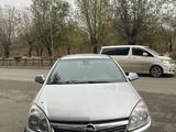 Opel Astra 2012 годаүшін2 450 000 тг. в Актобе – фото 2