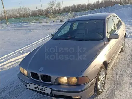BMW 520 1996 года за 2 700 000 тг. в Астана