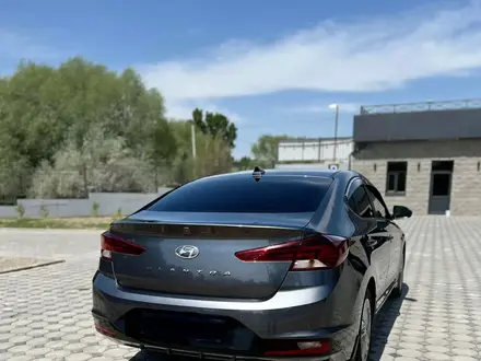 Hyundai Elantra 2021 года за 9 000 000 тг. в Уральск – фото 3