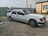Mercedes-Benz E 200 1992 года за 750 000 тг. в Кызылорда – фото 2