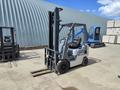 Nissan  Серия L 2010 годаүшін3 800 000 тг. в Астана