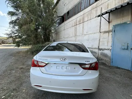 Hyundai Sonata 2011 года за 3 500 000 тг. в Тараз – фото 2