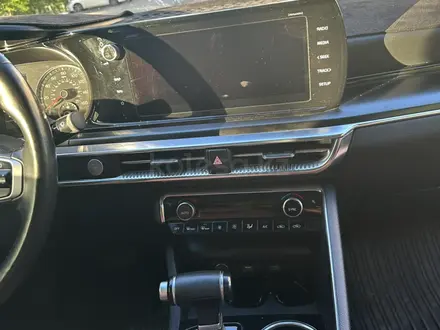 Kia K5 2022 года за 12 700 000 тг. в Уральск – фото 8