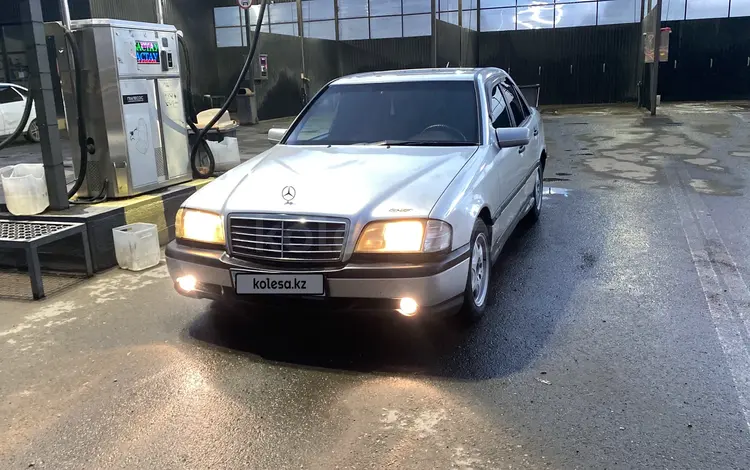 Mercedes-Benz C 200 1995 годаүшін1 850 000 тг. в Семей