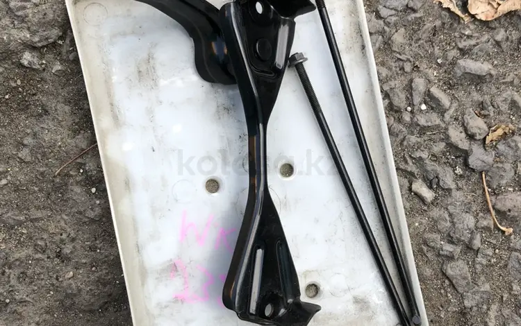 Крепление аккумулятора на Ниссан Теана J32 за 8 000 тг. в Караганда