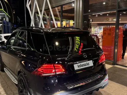 Mercedes-Benz GLE 63 AMG 2018 года за 35 000 000 тг. в Алматы – фото 12