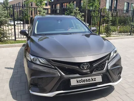 Toyota Camry 2021 года за 20 000 000 тг. в Усть-Каменогорск – фото 3