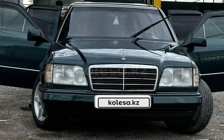 Mercedes-Benz E 220 1995 годаүшін2 300 000 тг. в Алматы