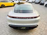 Porsche Taycan 4S 2022 года за 42 990 000 тг. в Алматы – фото 3