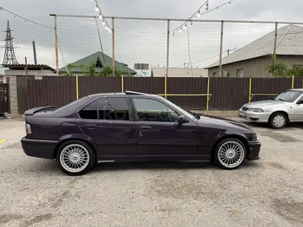 BMW 318 1994 года за 1 800 000 тг. в Шымкент – фото 4