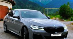 BMW 520 2022 года за 22 480 000 тг. в Астана – фото 2