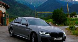 BMW 520 2022 года за 22 480 000 тг. в Астана – фото 3
