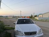 Mercedes-Benz S 500 2002 года за 2 600 000 тг. в Актобе – фото 5