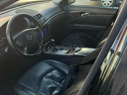 Mercedes-Benz E 240 2004 года за 3 800 000 тг. в Караганда – фото 7