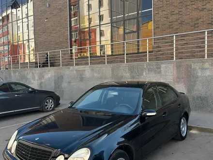 Mercedes-Benz E 240 2004 года за 3 800 000 тг. в Караганда – фото 5