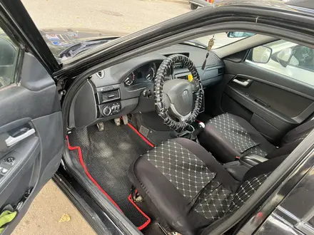 ВАЗ (Lada) Priora 2171 2013 года за 2 200 000 тг. в Уральск – фото 2
