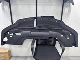 Накладка радиатора Lexus LX 570 2016-2022 ORIGINAL за 100 000 тг. в Алматы