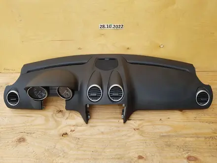 ПЕРЕДНЯЯ ПАНЕЛЬ (ТОРПЕДА С AIRBAG) (ЧЕРНАЯ) (БЕЗ СТРОЧКИ) за 110 000 тг. в Алматы