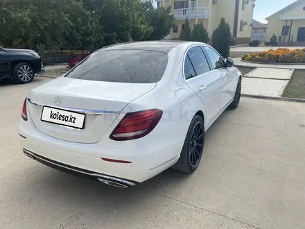 Mercedes-Benz E 200 2016 года за 14 000 000 тг. в Атырау – фото 2