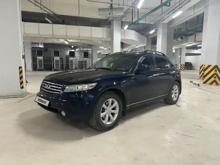 Infiniti FX35 2004 года за 5 300 000 тг. в Астана – фото 2