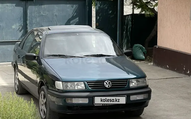 Volkswagen Passat 1996 годаүшін1 400 000 тг. в Тараз