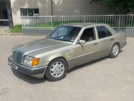 Mercedes-Benz E 230 1991 года за 1 100 000 тг. в Алматы – фото 5