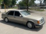 Mercedes-Benz E 230 1991 года за 1 100 000 тг. в Алматы