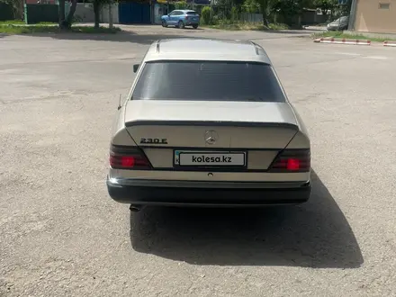 Mercedes-Benz E 230 1991 года за 1 100 000 тг. в Алматы – фото 3