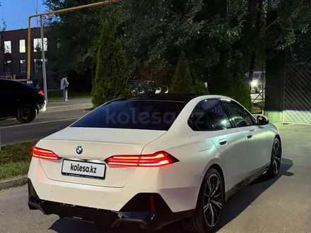 BMW 530 2025 года за 42 000 000 тг. в Алматы – фото 2