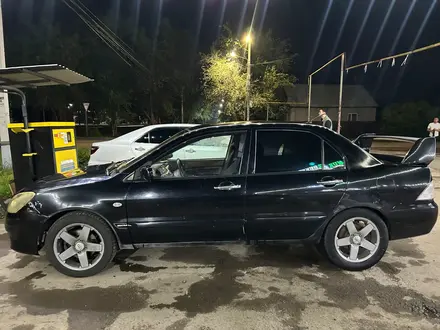 Mitsubishi Lancer 2005 года за 1 400 000 тг. в Алматы – фото 3