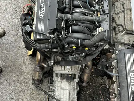 Двигатель M62B44 за 920 000 тг. в Алматы – фото 2
