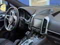 Porsche Cayenne 2014 года за 24 000 000 тг. в Астана – фото 31