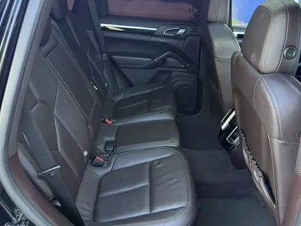 Porsche Cayenne 2014 года за 24 000 000 тг. в Астана – фото 36