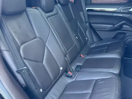Porsche Cayenne 2014 года за 24 000 000 тг. в Астана – фото 37