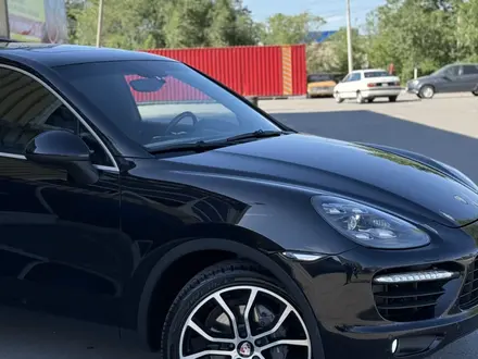 Porsche Cayenne 2014 года за 24 000 000 тг. в Астана – фото 62