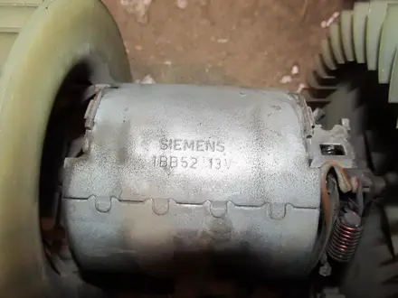 Мотор печки bmw e38 за 10 000 тг. в Усть-Каменогорск – фото 2