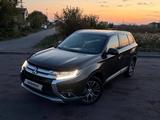 Mitsubishi Outlander 2015 годаүшін7 300 000 тг. в Астана – фото 3