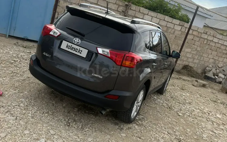 Toyota RAV4 2015 годаүшін7 600 000 тг. в Актау