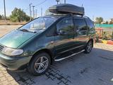 Volkswagen Sharan 1996 годаүшін2 200 000 тг. в Актобе – фото 2