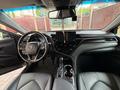 Toyota Camry 2023 года за 17 900 000 тг. в Алматы – фото 3